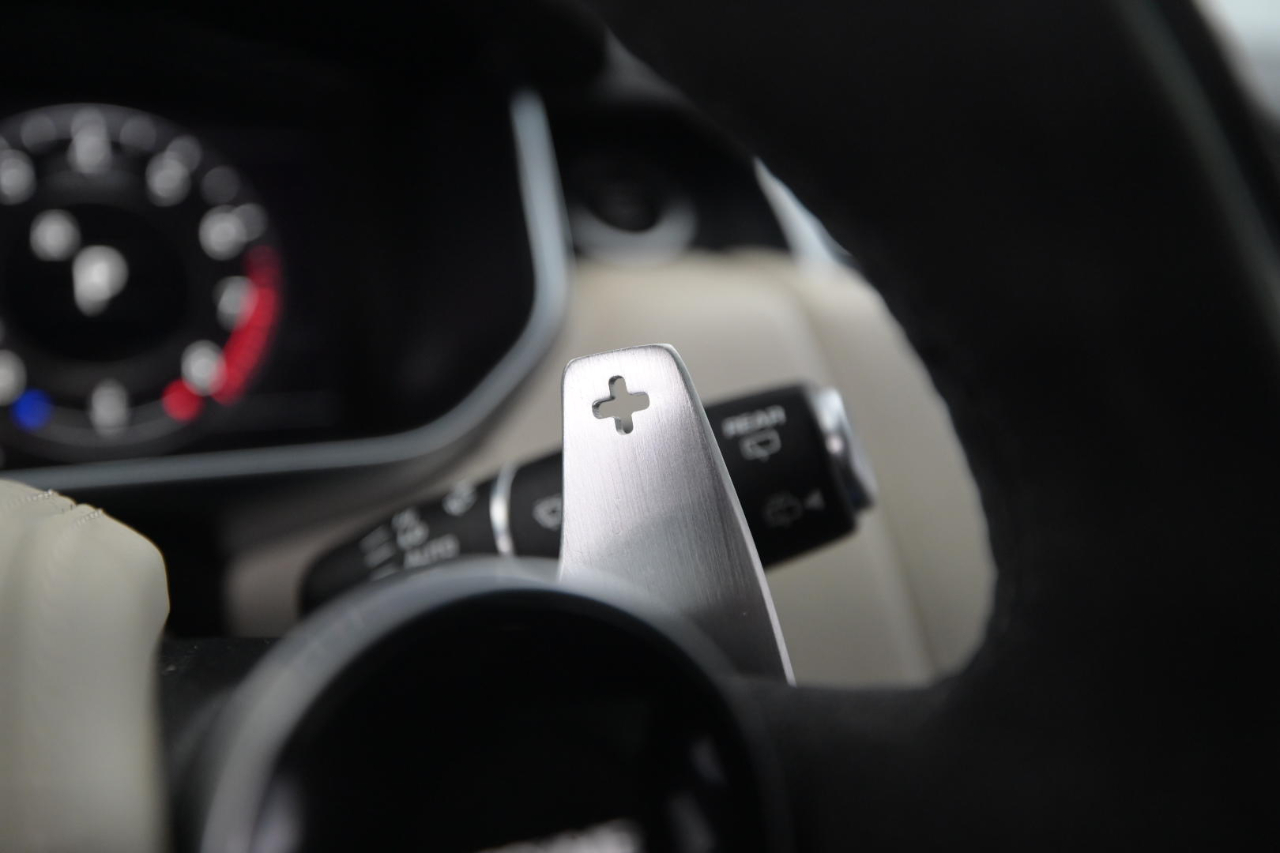 Land Rover Range Rover Sport Turbo i6 MHEV HST 2022