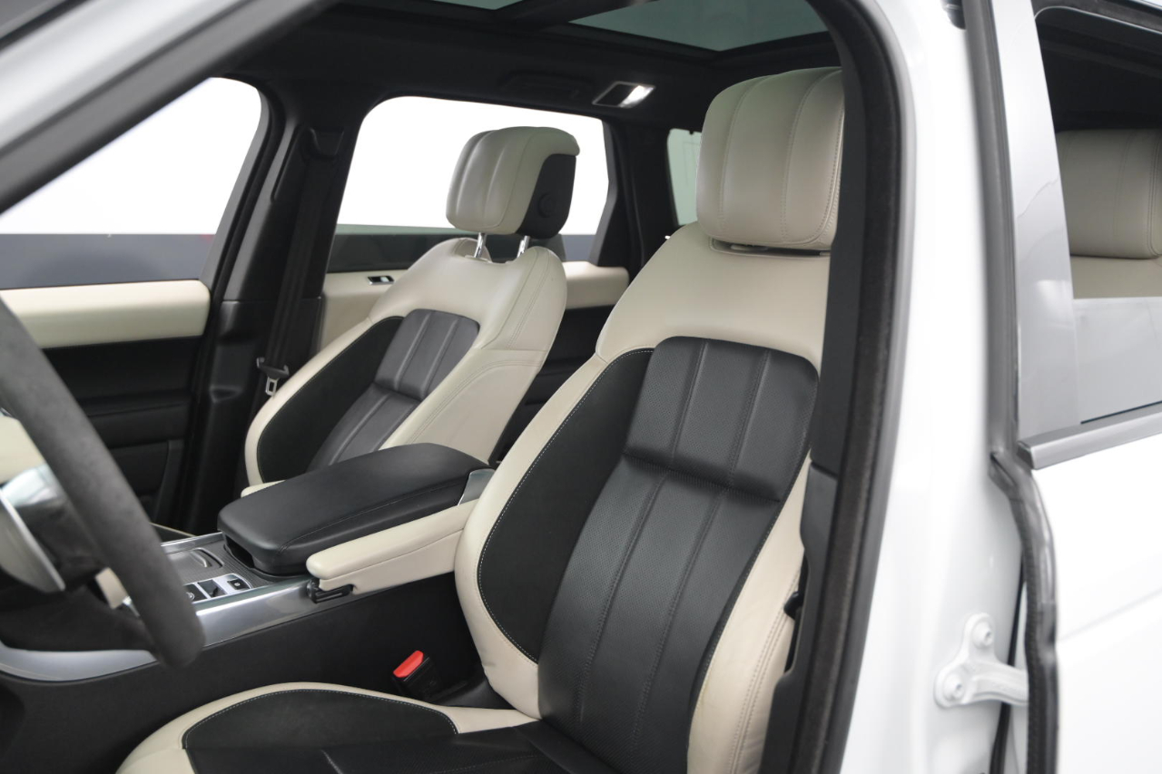 Land Rover Range Rover Sport Turbo i6 MHEV HST 2022