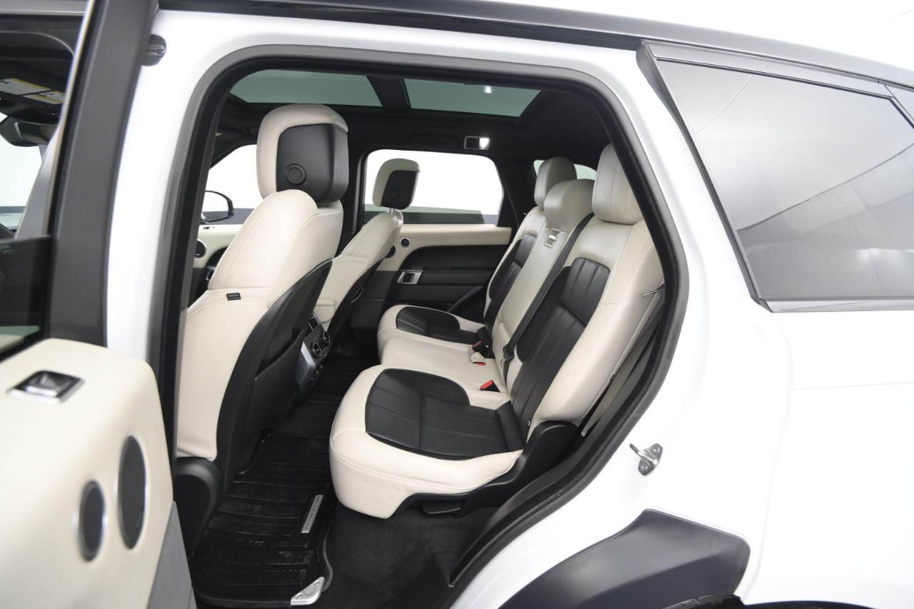 Land Rover Range Rover Sport Turbo i6 MHEV HST 2022