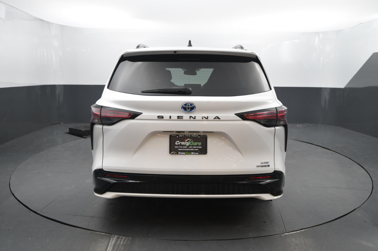 Toyota Sienna XSE FWD 7-Passenger (Natl) 2022
