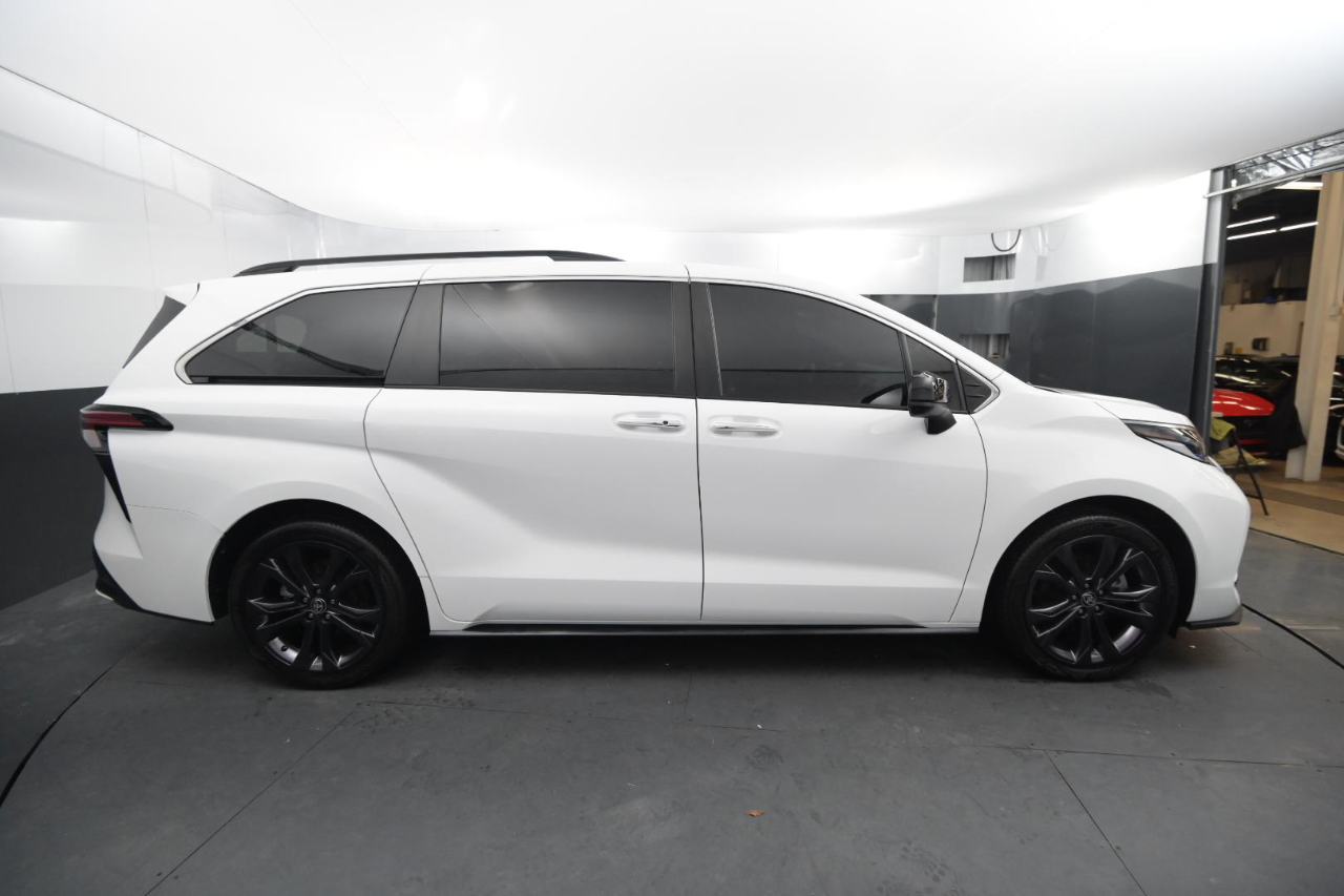 Toyota Sienna XSE FWD 7-Passenger (Natl) 2022