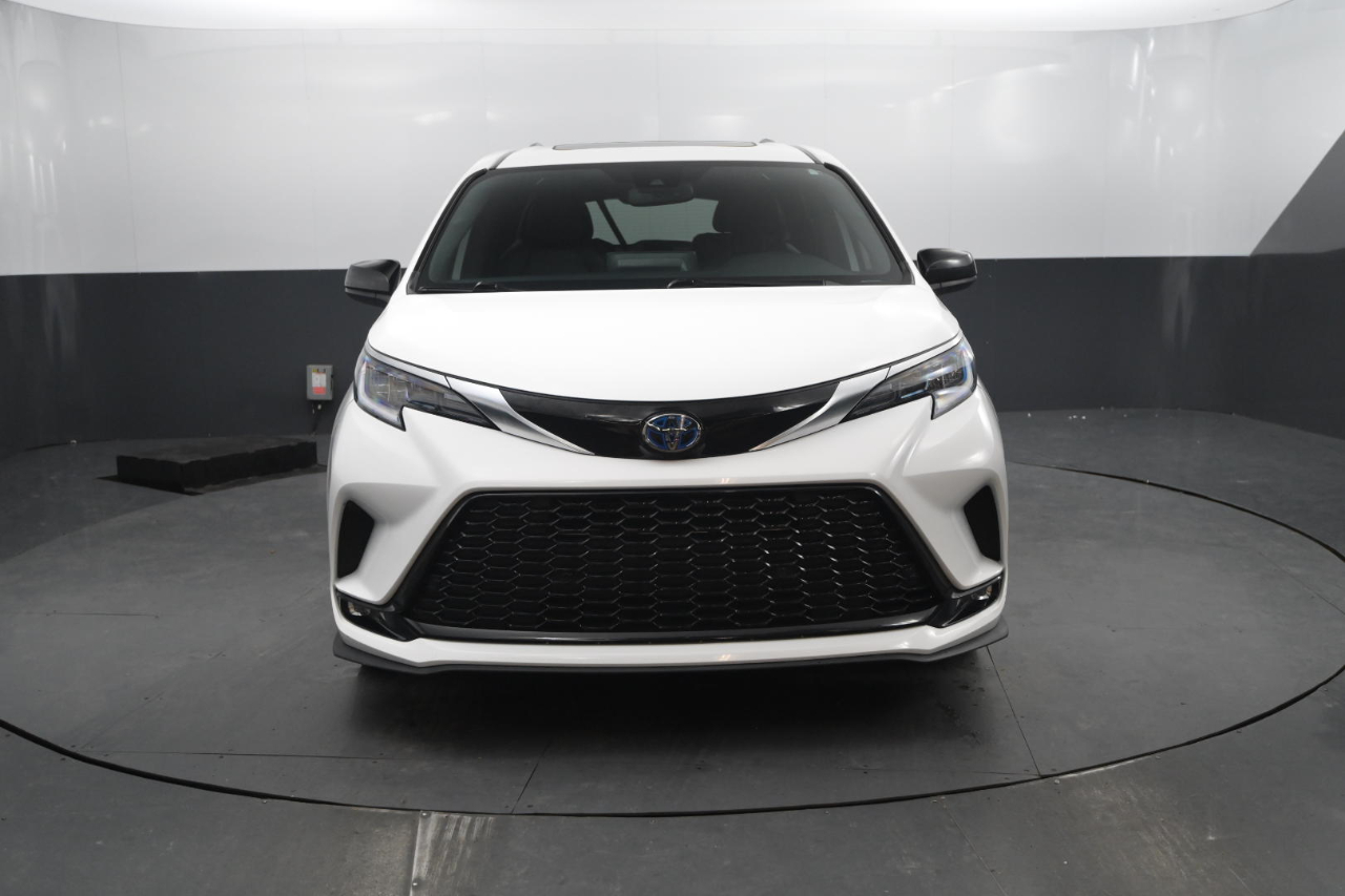 Toyota Sienna XSE FWD 7-Passenger (Natl) 2022
