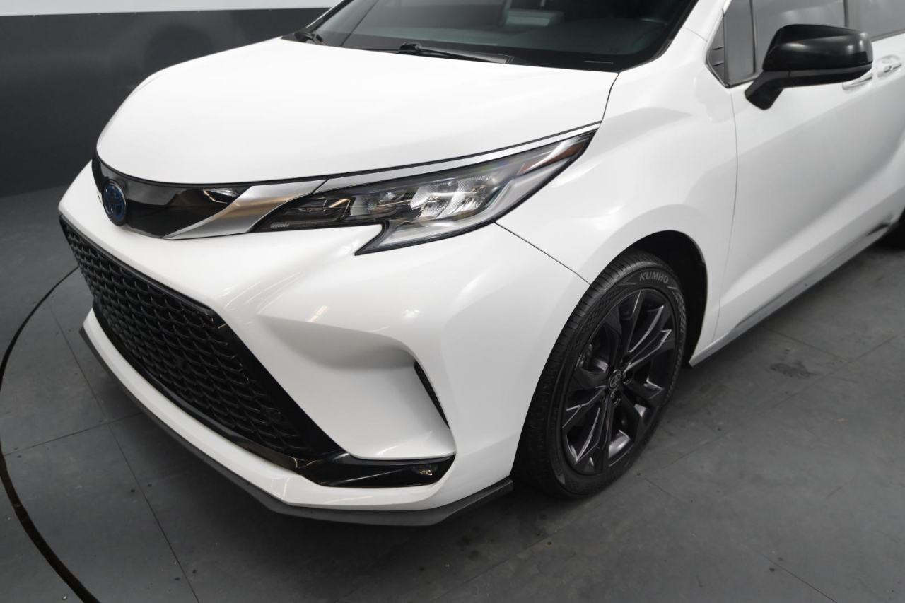 Toyota Sienna XSE FWD 7-Passenger (Natl) 2022