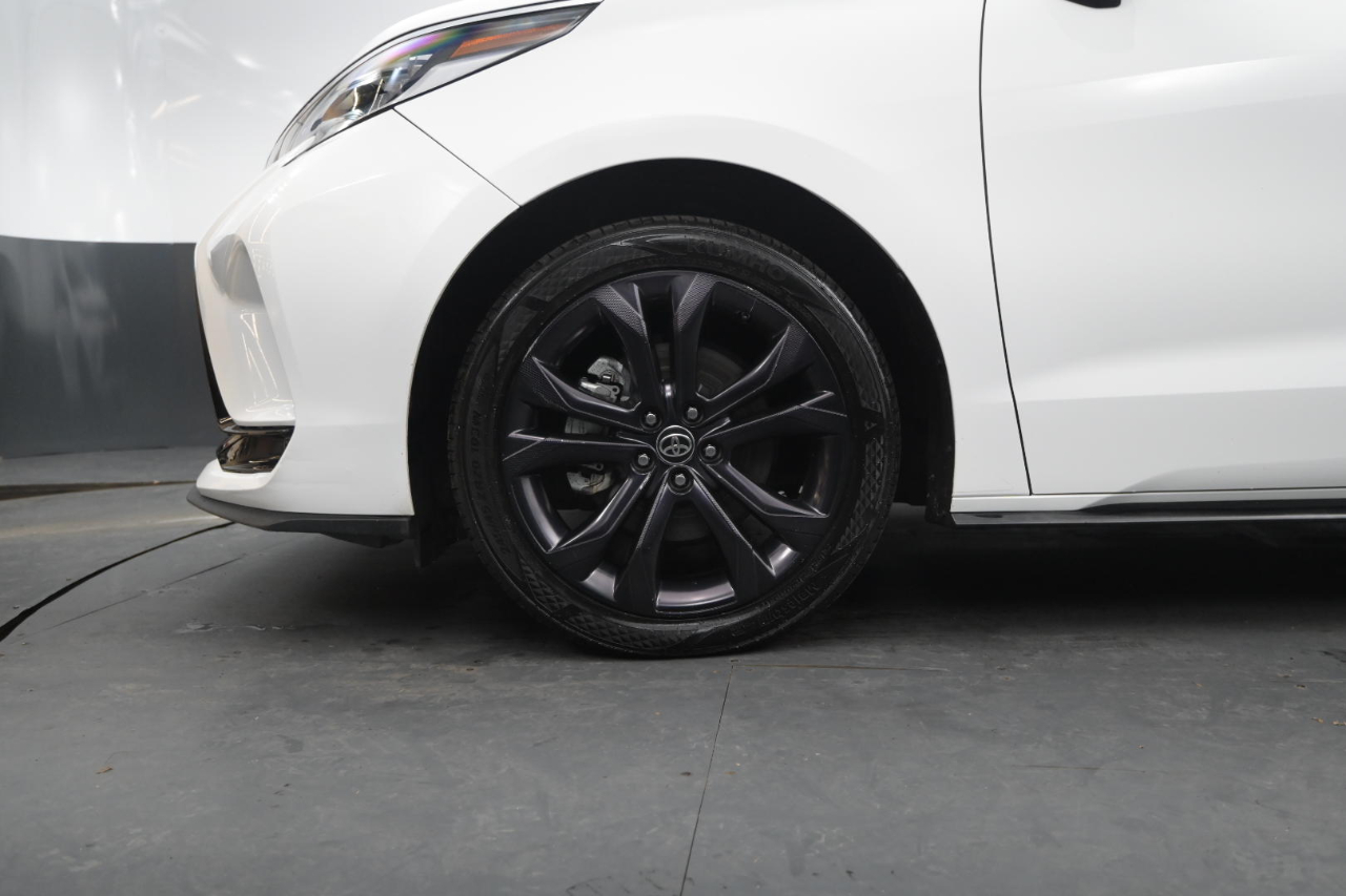 Toyota Sienna XSE FWD 7-Passenger (Natl) 2022