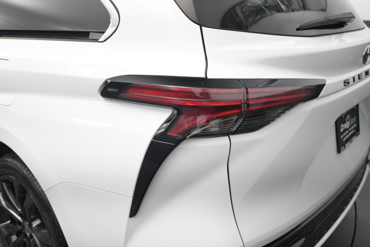 Toyota Sienna XSE FWD 7-Passenger (Natl) 2022