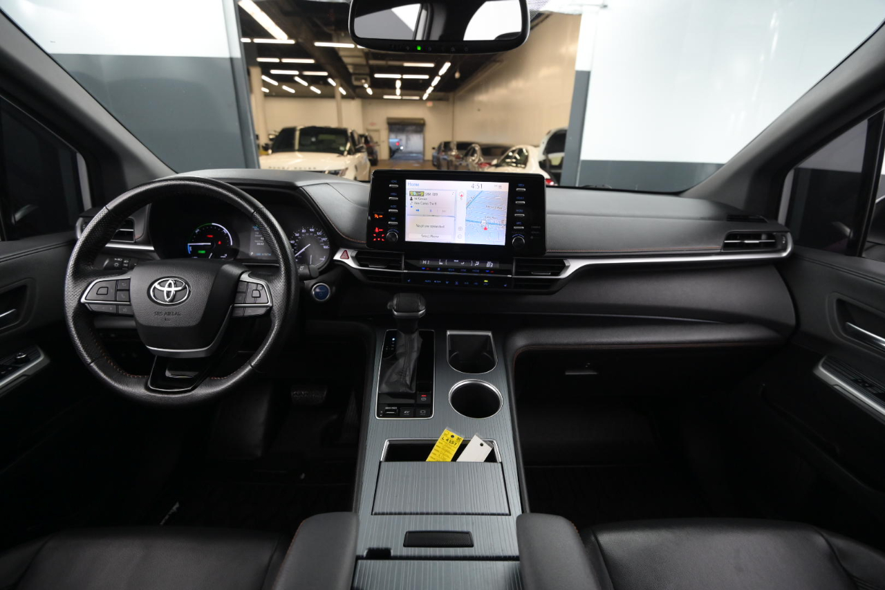 Toyota Sienna XSE FWD 7-Passenger (Natl) 2022