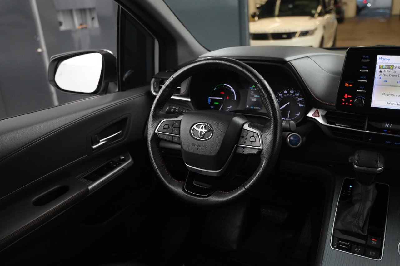 Toyota Sienna XSE FWD 7-Passenger (Natl) 2022