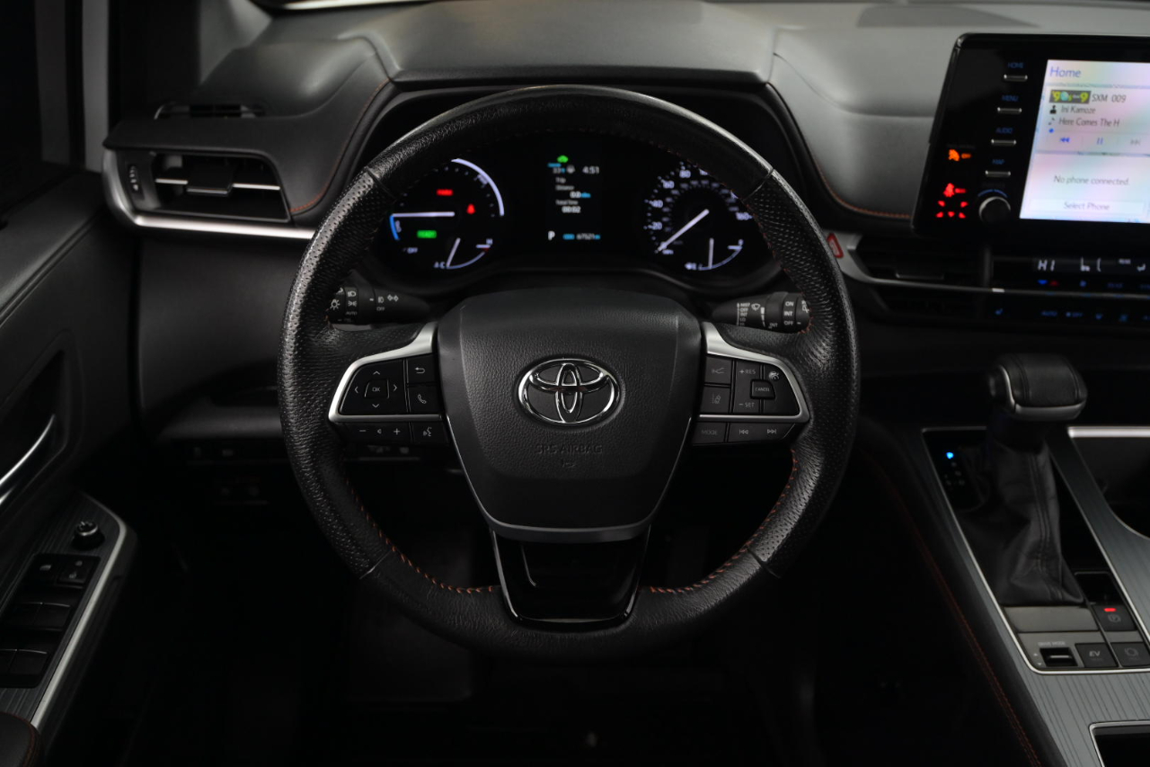 Toyota Sienna XSE FWD 7-Passenger (Natl) 2022