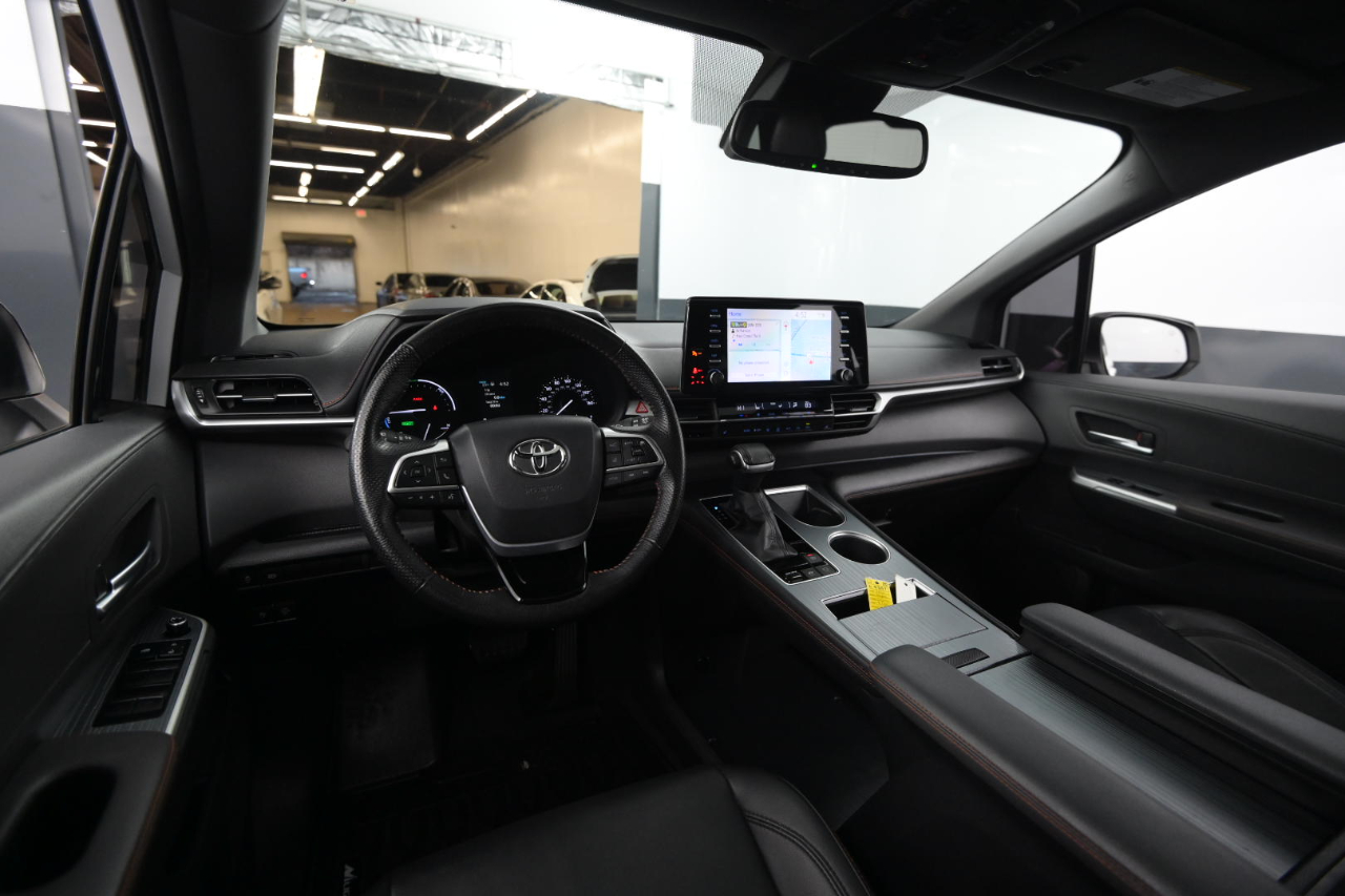 Toyota Sienna XSE FWD 7-Passenger (Natl) 2022