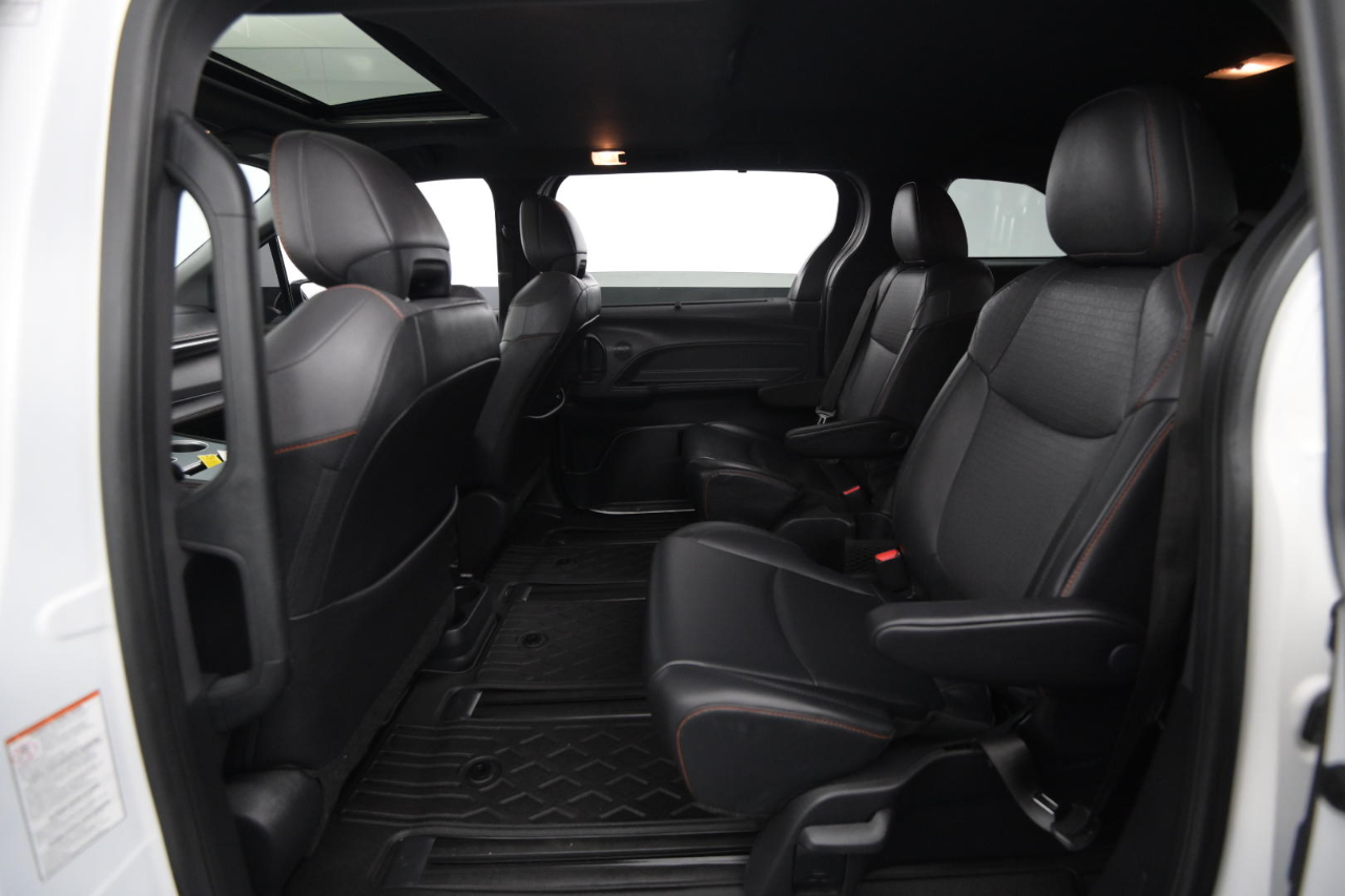 Toyota Sienna XSE FWD 7-Passenger (Natl) 2022