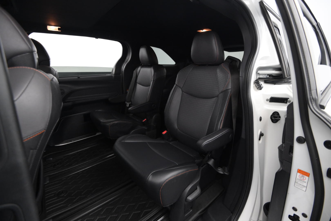 Toyota Sienna XSE FWD 7-Passenger (Natl) 2022