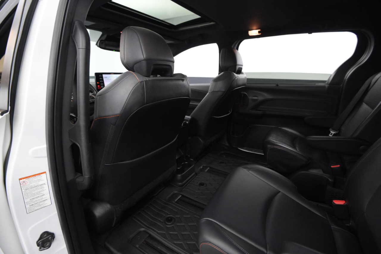 Toyota Sienna XSE FWD 7-Passenger (Natl) 2022