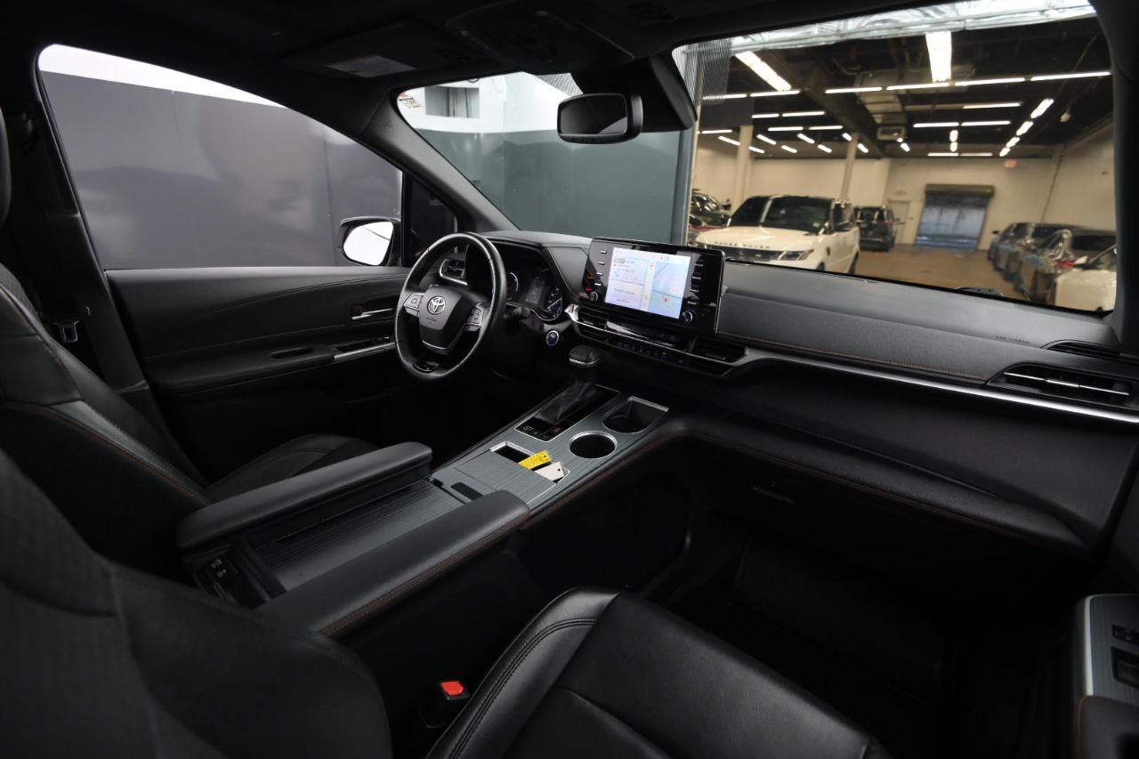 Toyota Sienna XSE FWD 7-Passenger (Natl) 2022