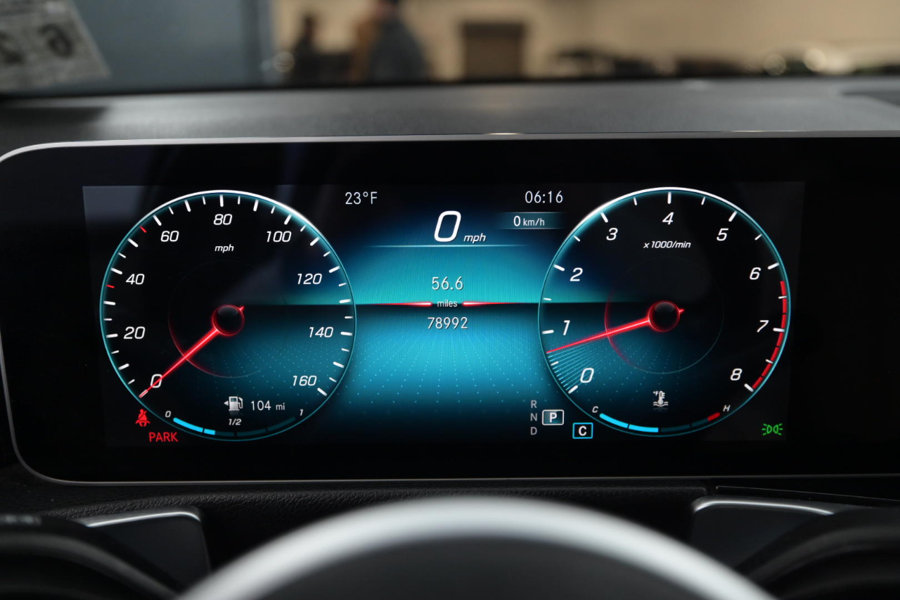 Mercedes-Benz GLB GLB 250 4MATIC SUV 2021