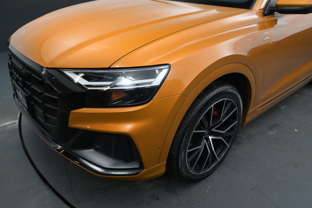 Audi Q8 Premium Plus 55 TFSI quattro 2021