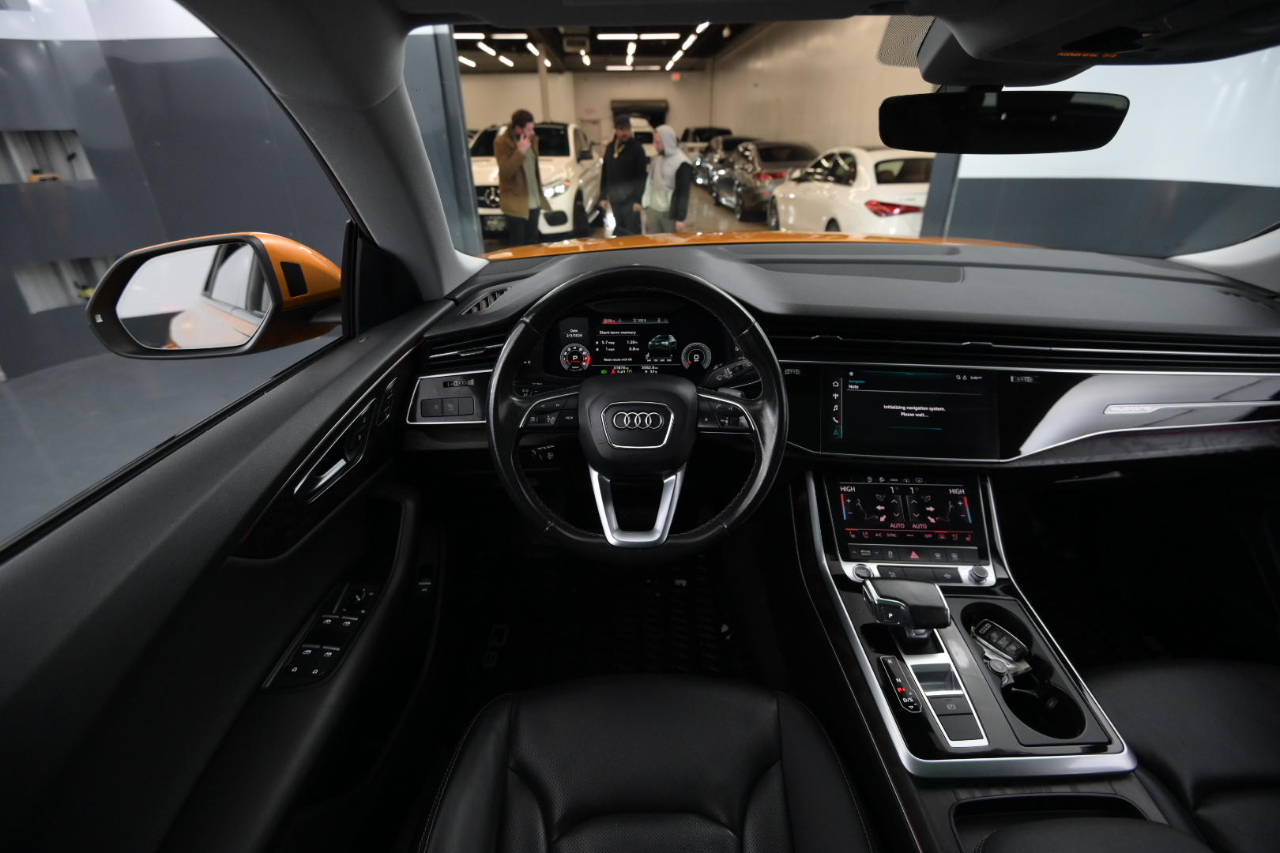 Audi Q8 Premium Plus 55 TFSI quattro 2021