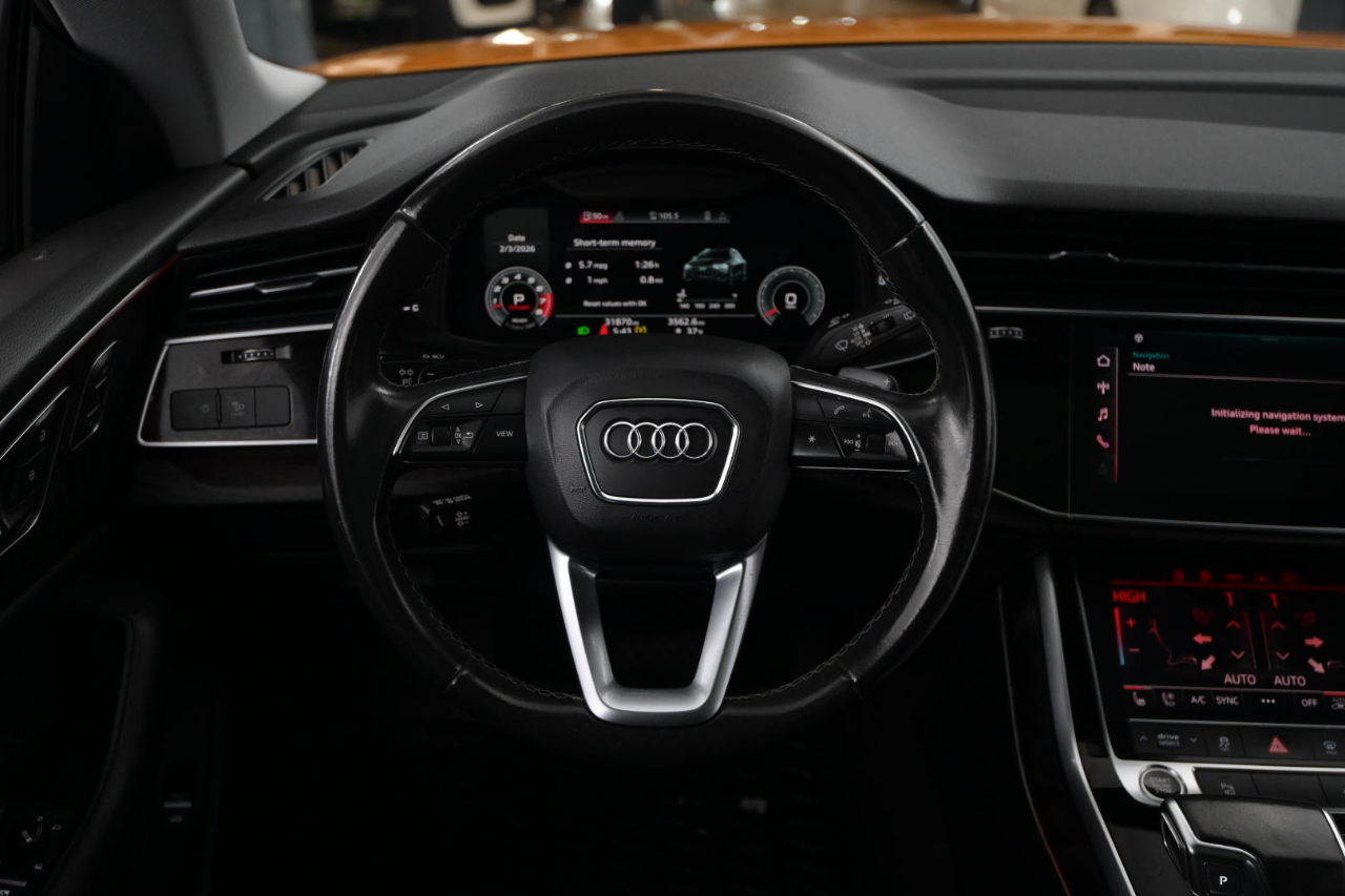 Audi Q8 Premium Plus 55 TFSI quattro 2021