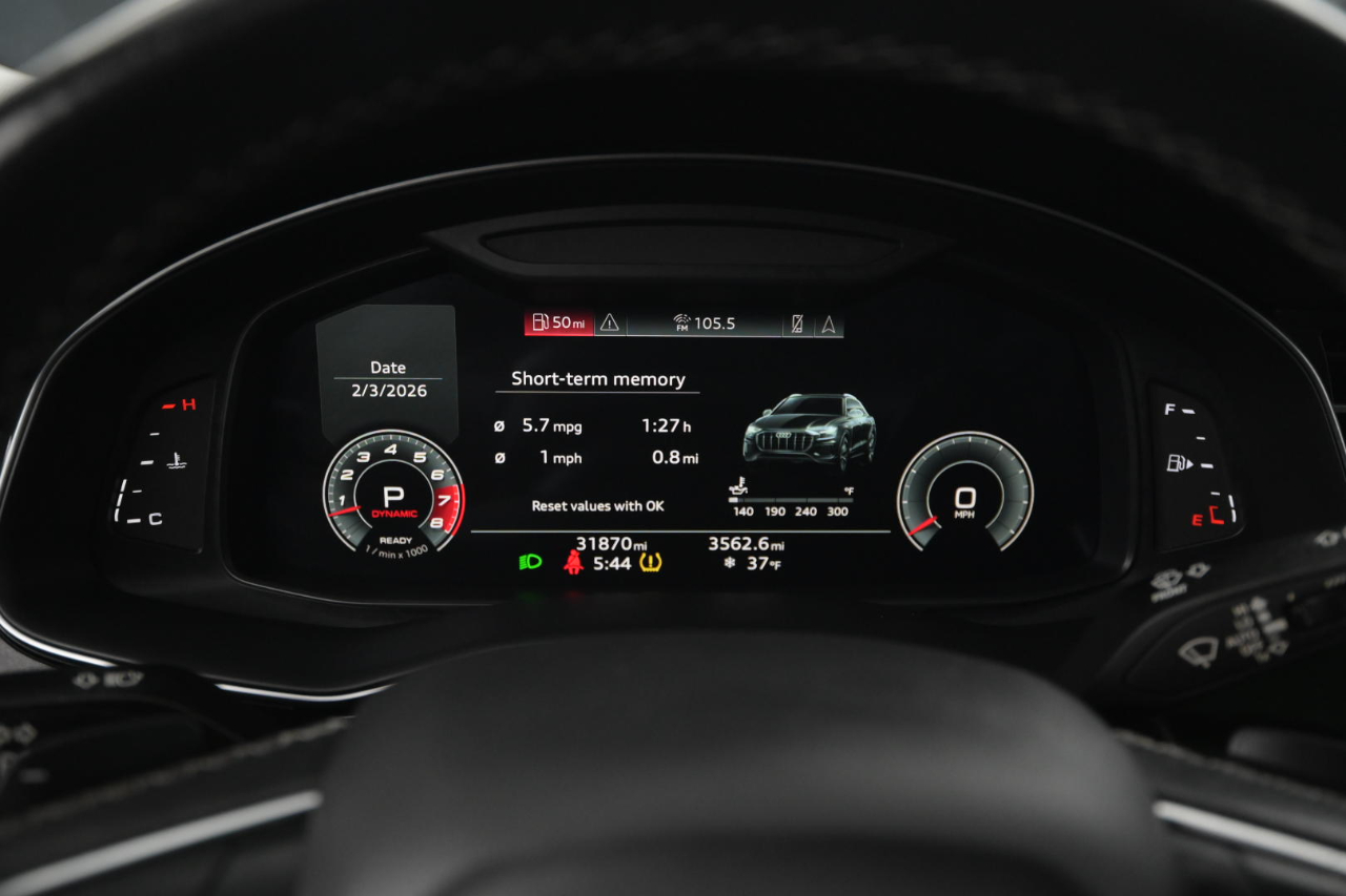 Audi Q8 Premium Plus 55 TFSI quattro 2021