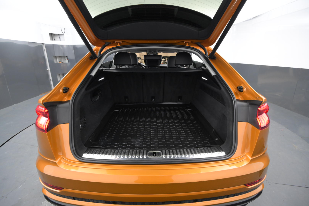 Audi Q8 Premium Plus 55 TFSI quattro 2021