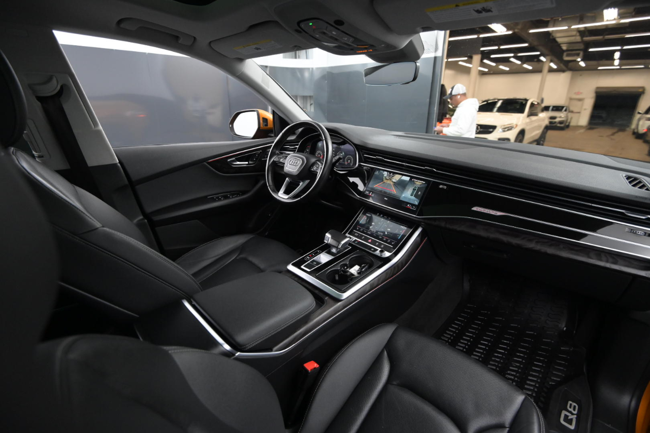 Audi Q8 Premium Plus 55 TFSI quattro 2021