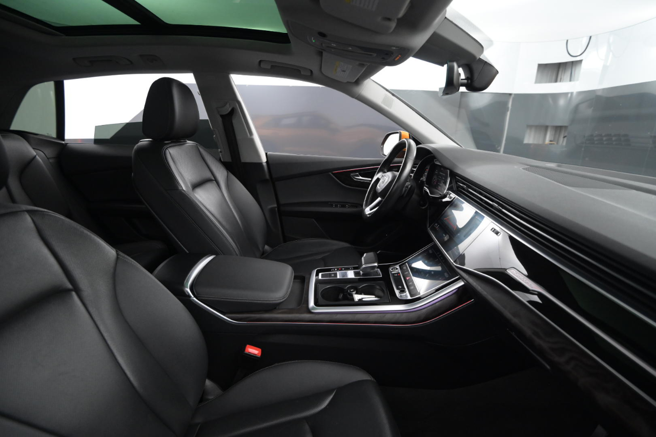 Audi Q8 Premium Plus 55 TFSI quattro 2021