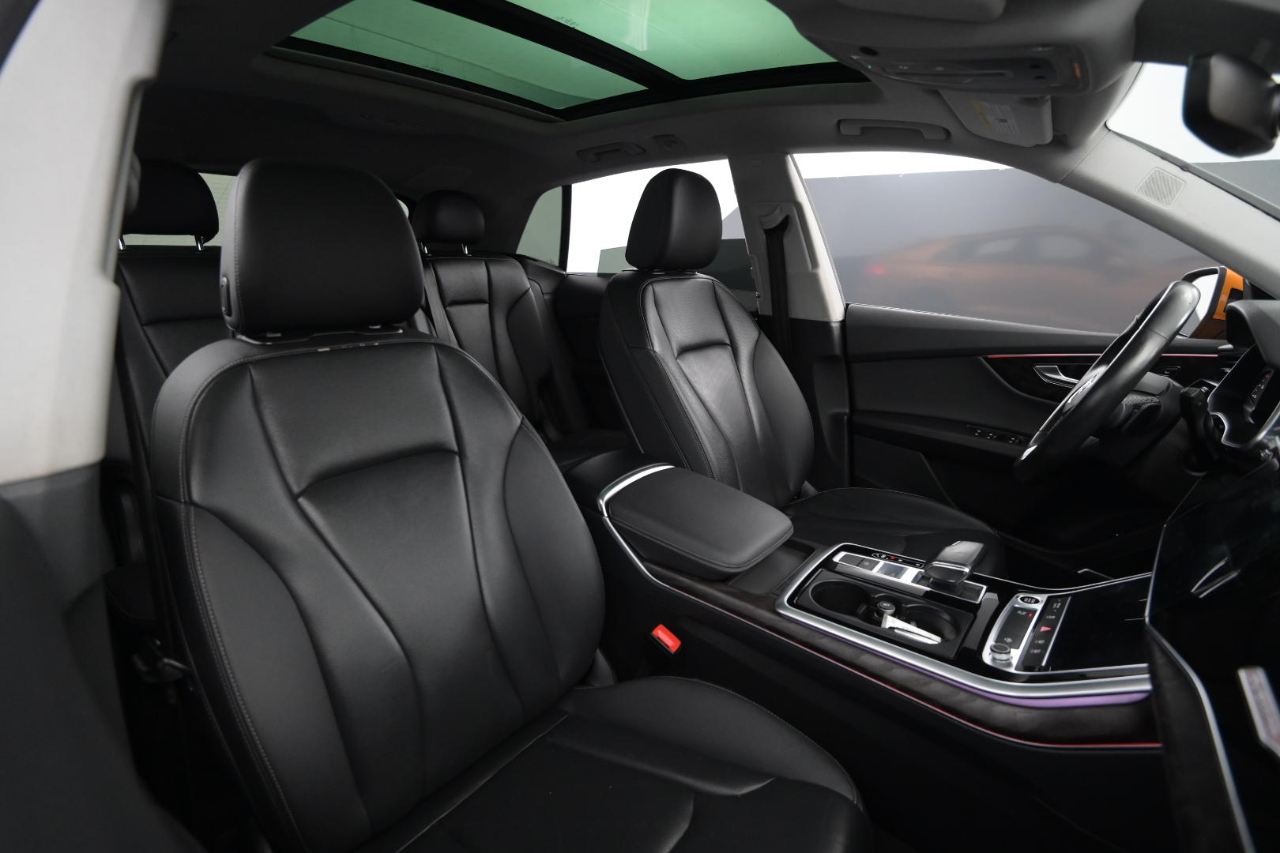 Audi Q8 Premium Plus 55 TFSI quattro 2021