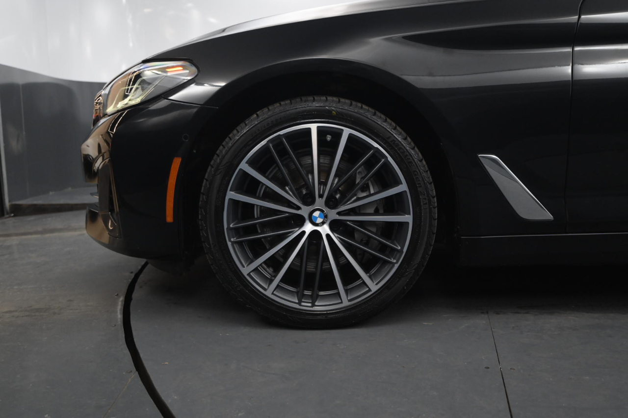 BMW 5 Series 540i xDrive Sedan 2021
