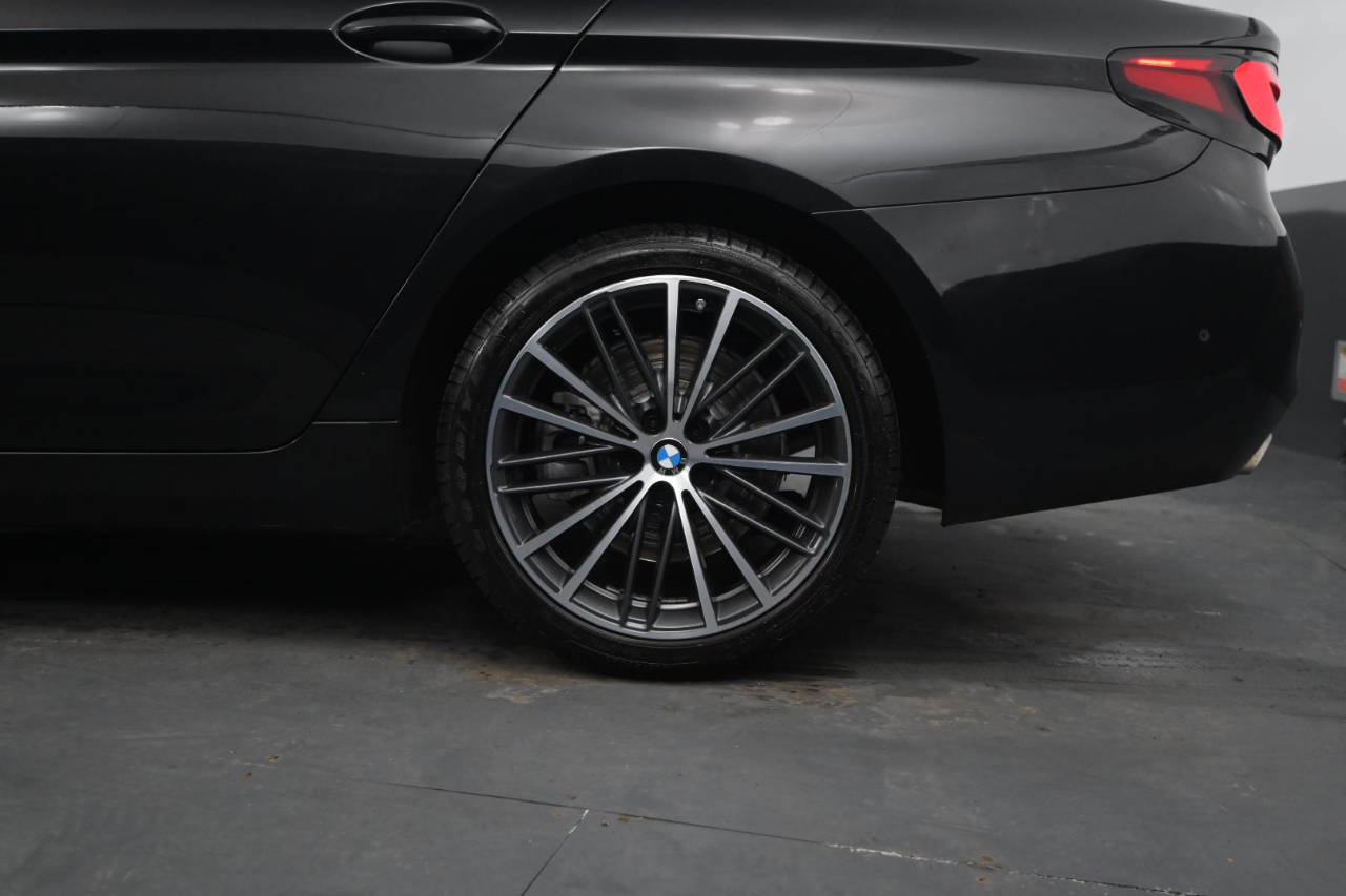 BMW 5 Series 540i xDrive Sedan 2021