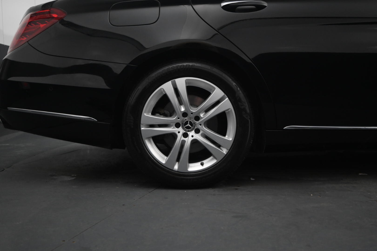 Mercedes-Benz S-Class S 560 4MATIC Sedan 2019