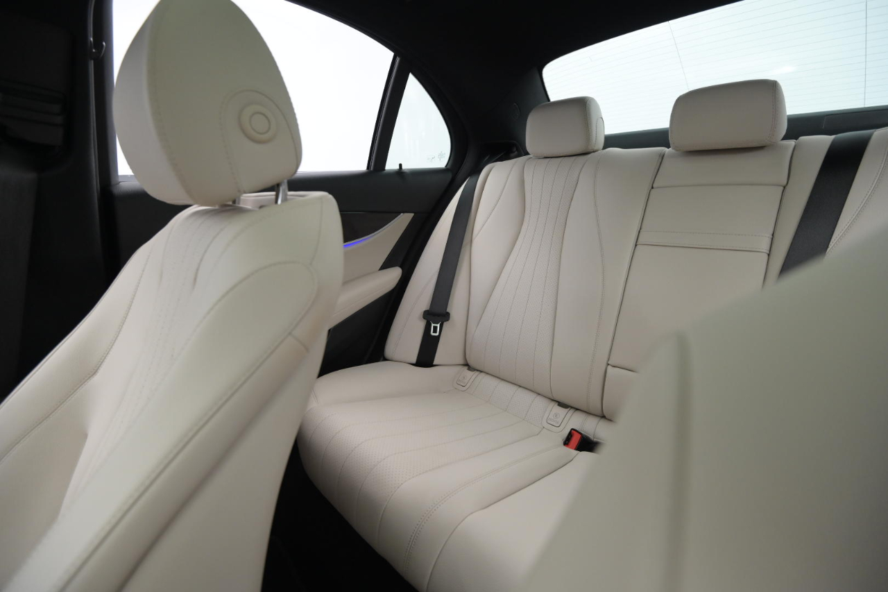 Mercedes-Benz E-Class E 350 4MATIC Sedan 2023