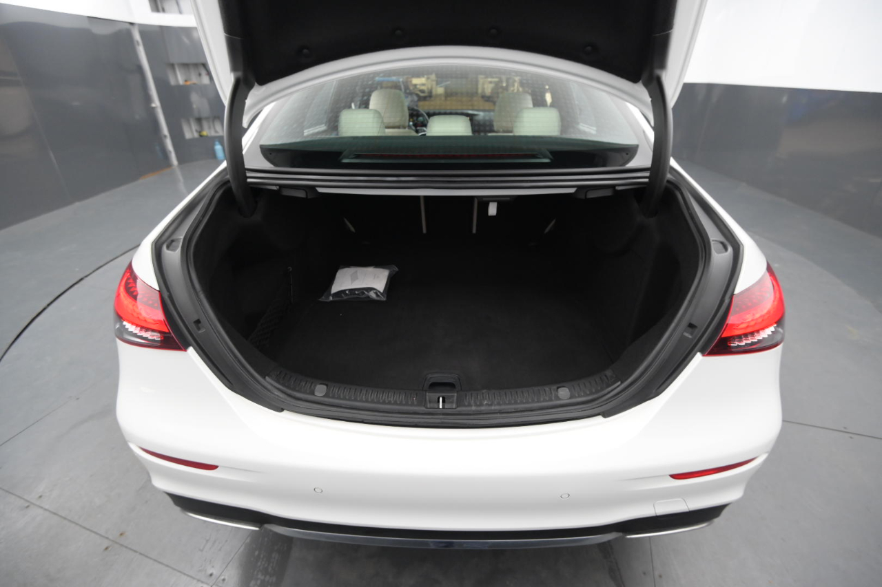 Mercedes-Benz E-Class E 350 4MATIC Sedan 2023