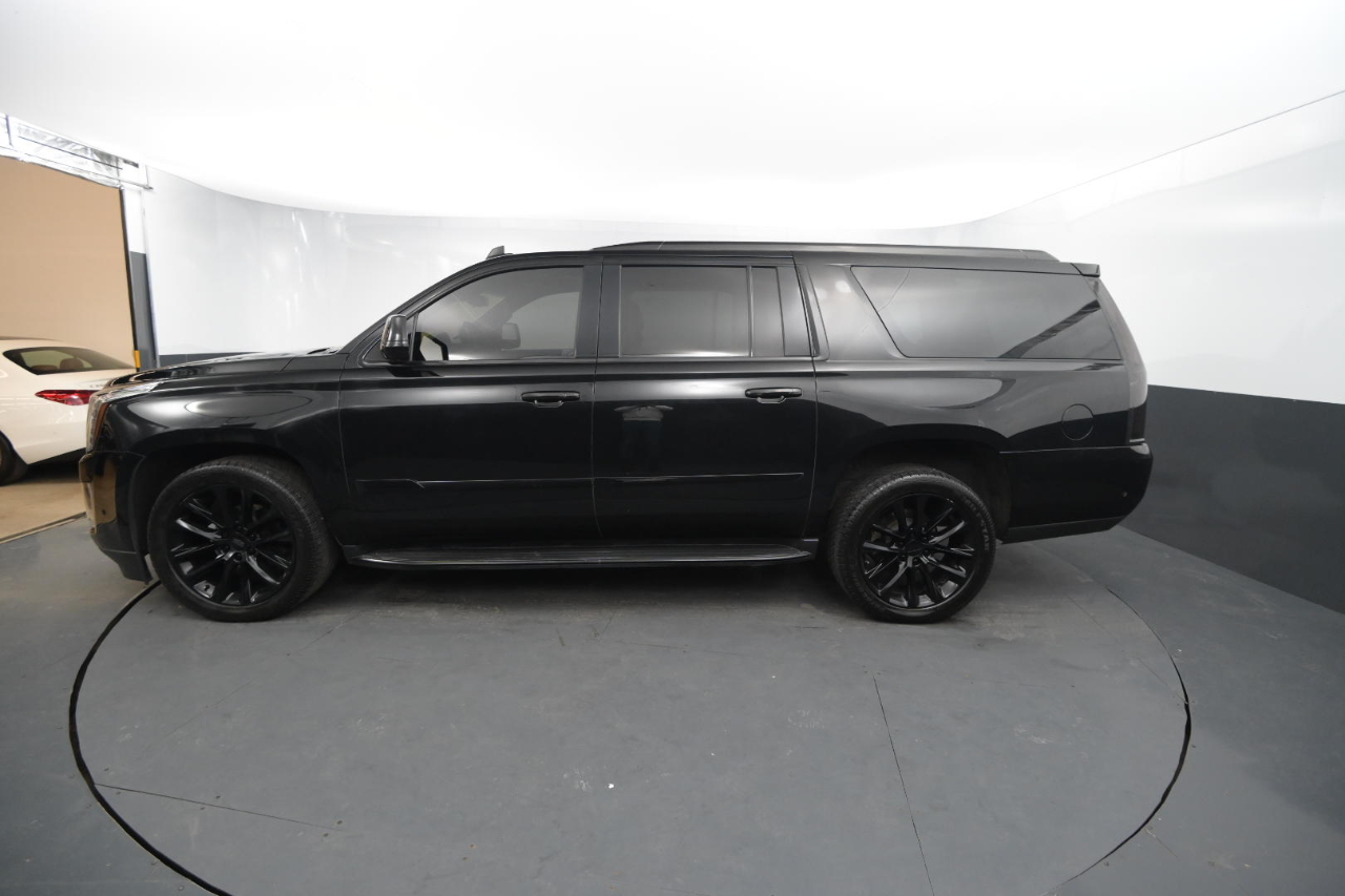 Cadillac Escalade ESV 4WD 4dr Luxury 2019