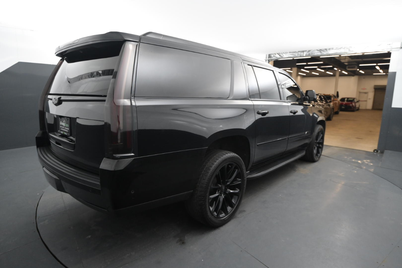 Cadillac Escalade ESV 4WD 4dr Luxury 2019