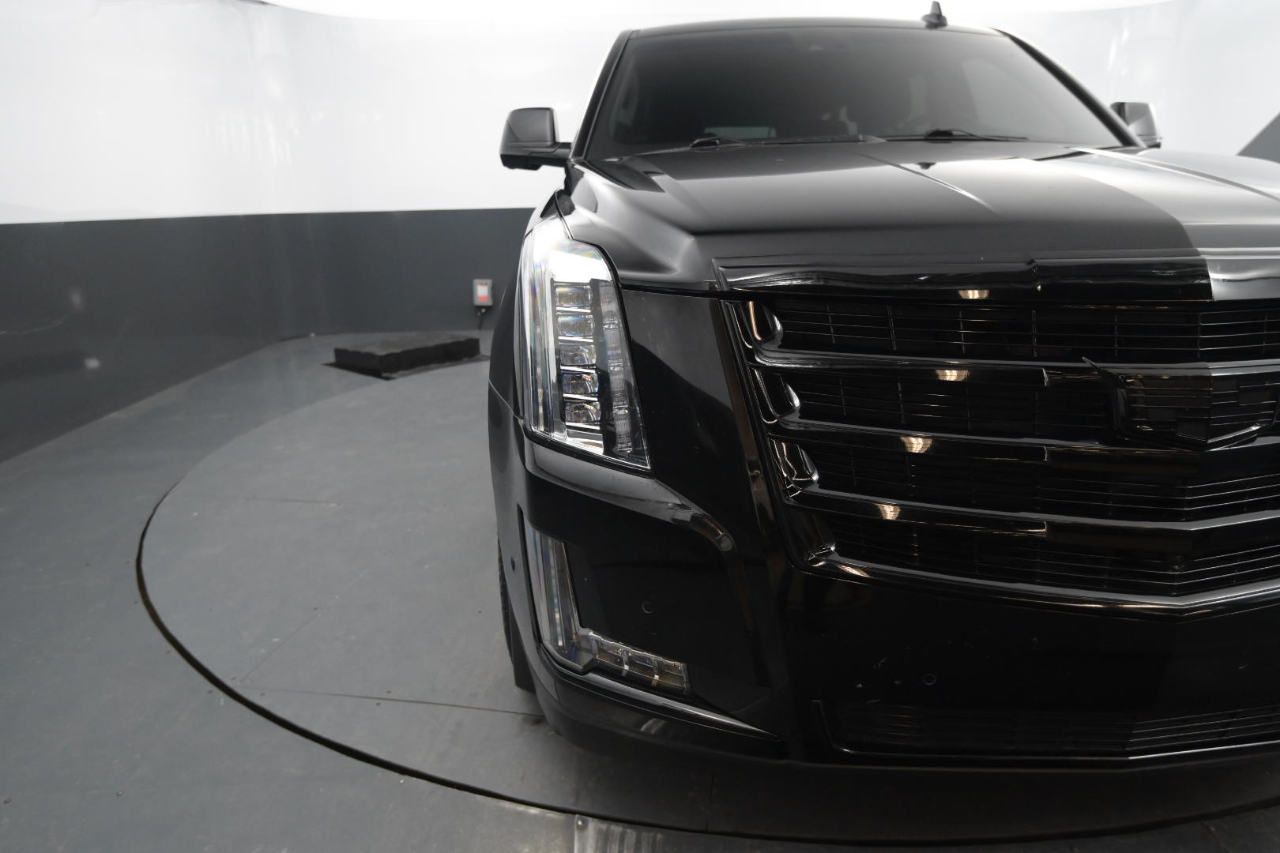 Cadillac Escalade ESV 4WD 4dr Luxury 2019
