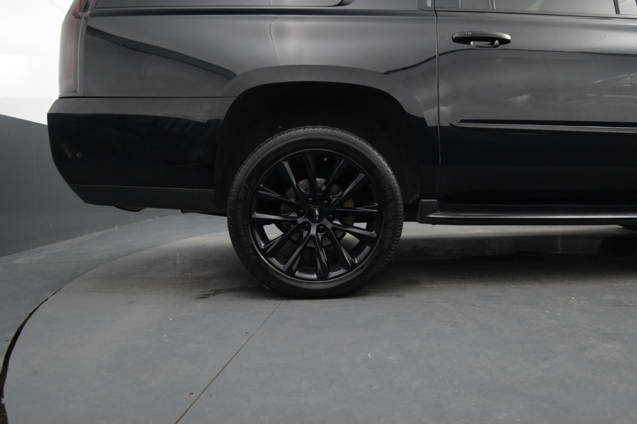 Cadillac Escalade ESV 4WD 4dr Luxury 2019