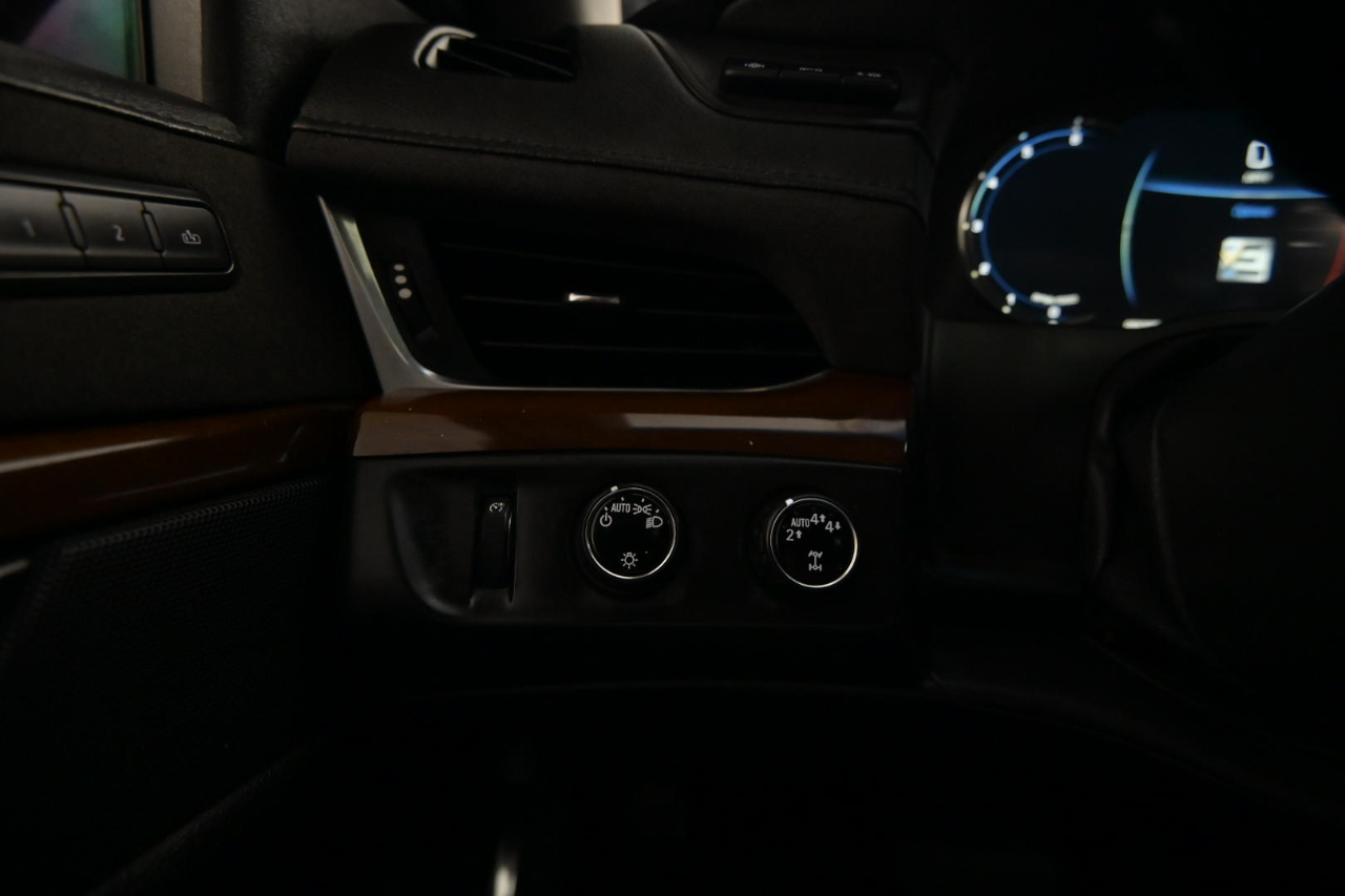 Cadillac Escalade ESV 4WD 4dr Luxury 2019