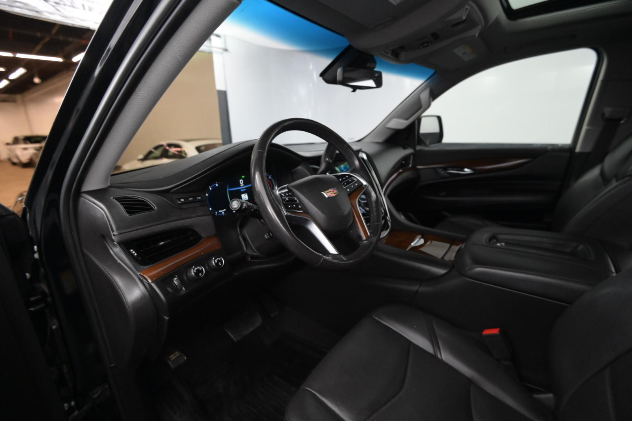 Cadillac Escalade ESV 4WD 4dr Luxury 2019