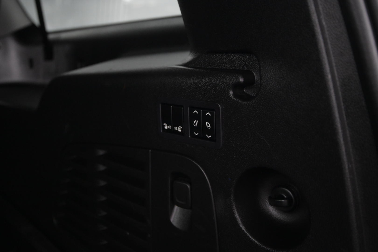 Cadillac Escalade ESV 4WD 4dr Luxury 2019