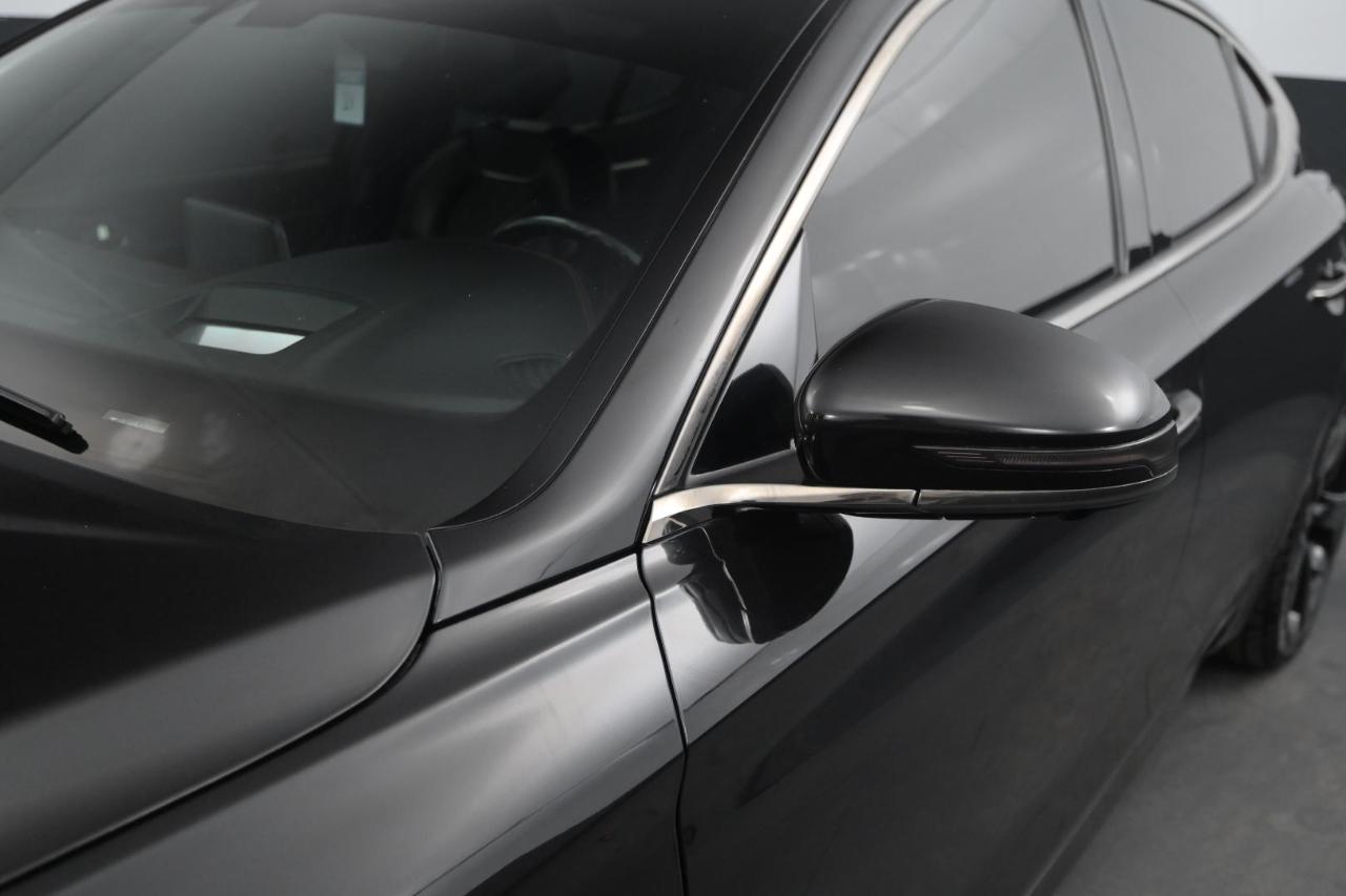 Genesis G70 2.0T Advanced AWD 2019