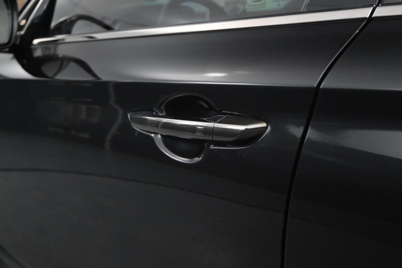 Genesis G70 2.0T Advanced AWD 2019