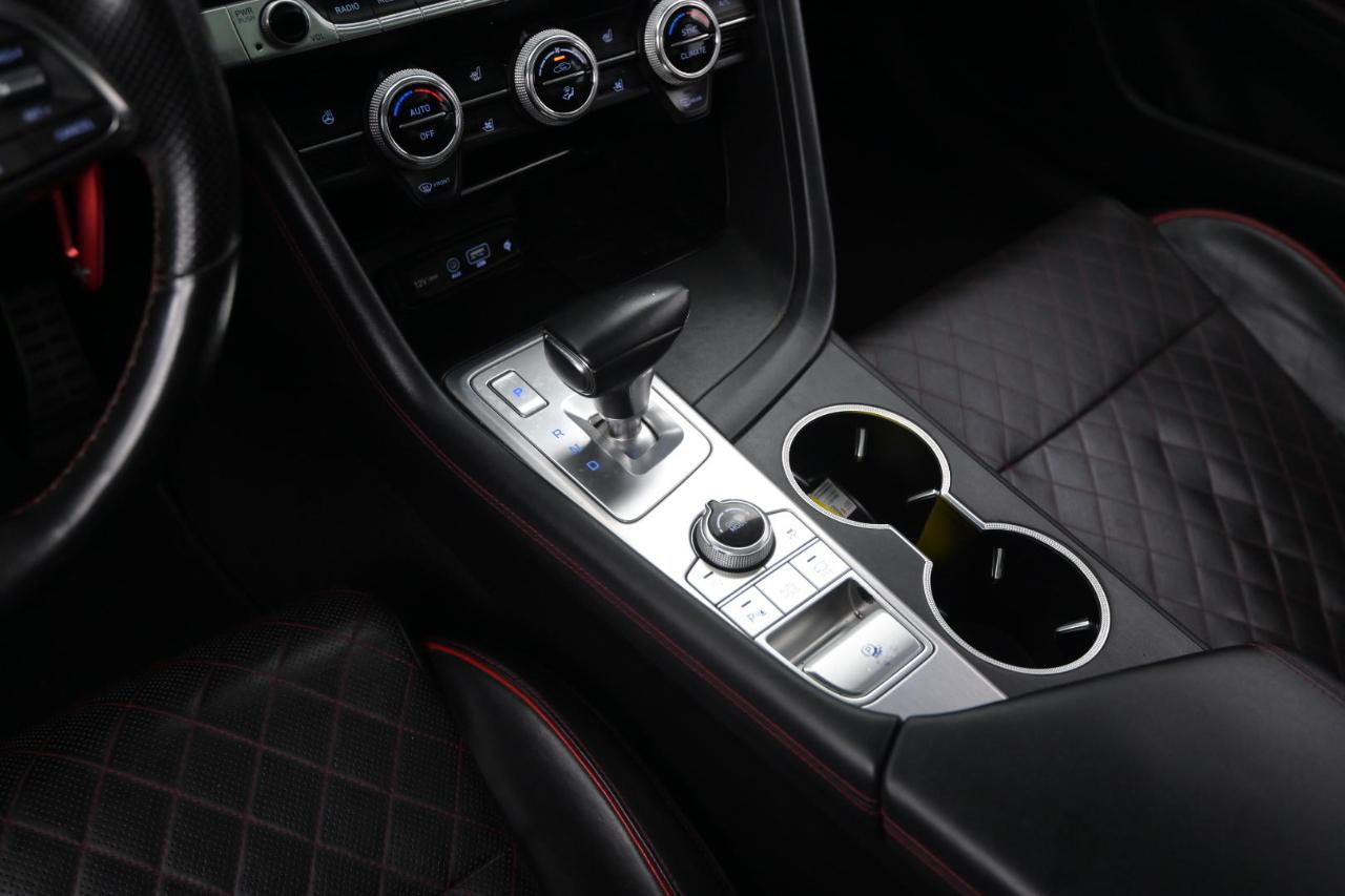 Genesis G70 2.0T Advanced AWD 2019