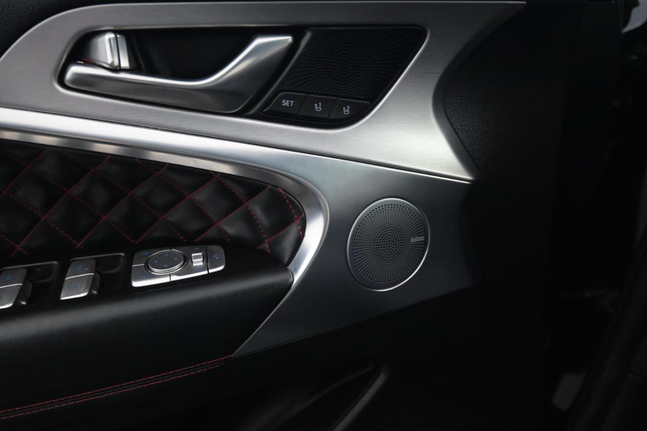 Genesis G70 2.0T Advanced AWD 2019