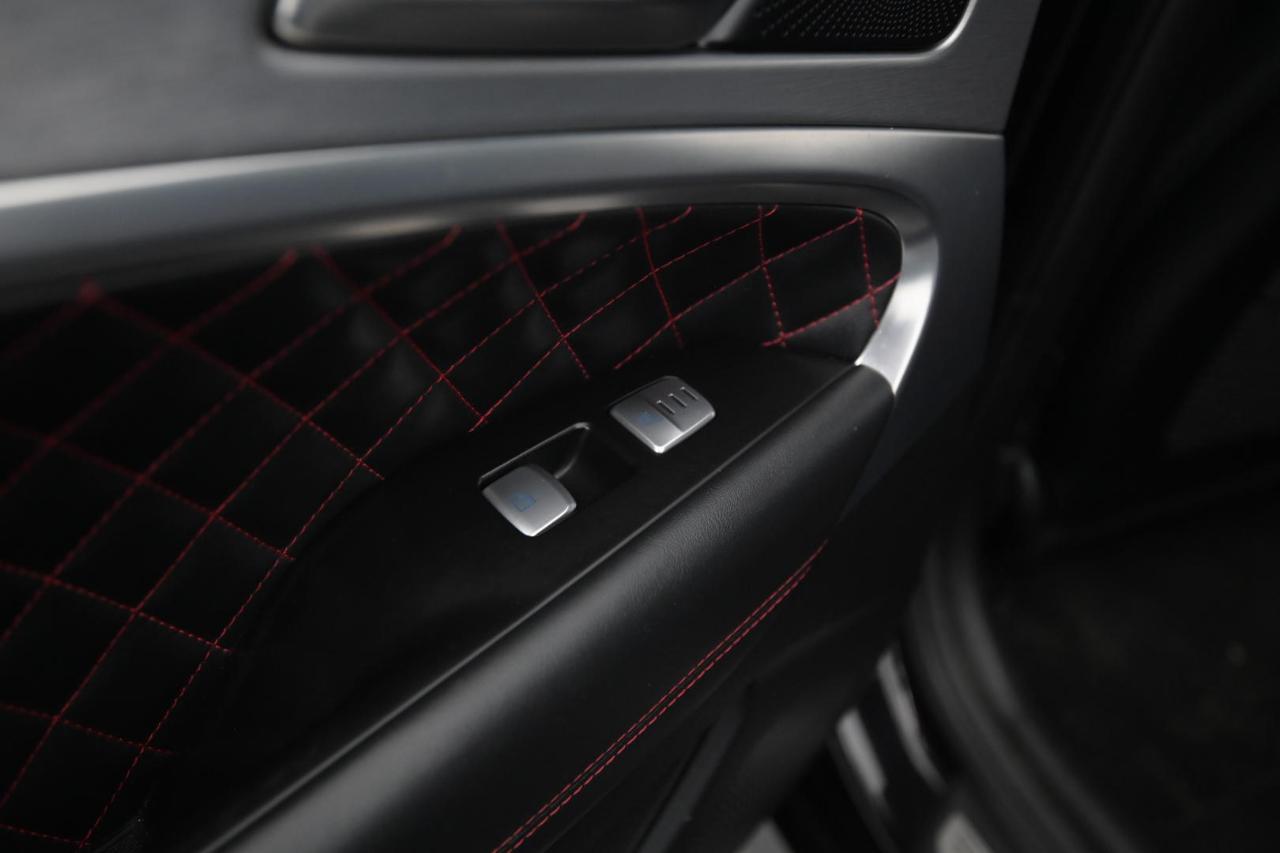 Genesis G70 2.0T Advanced AWD 2019