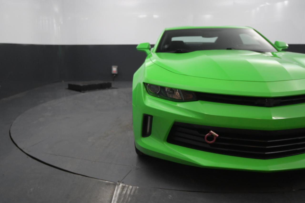 Chevrolet Camaro 2dr Cpe 1LS 2017