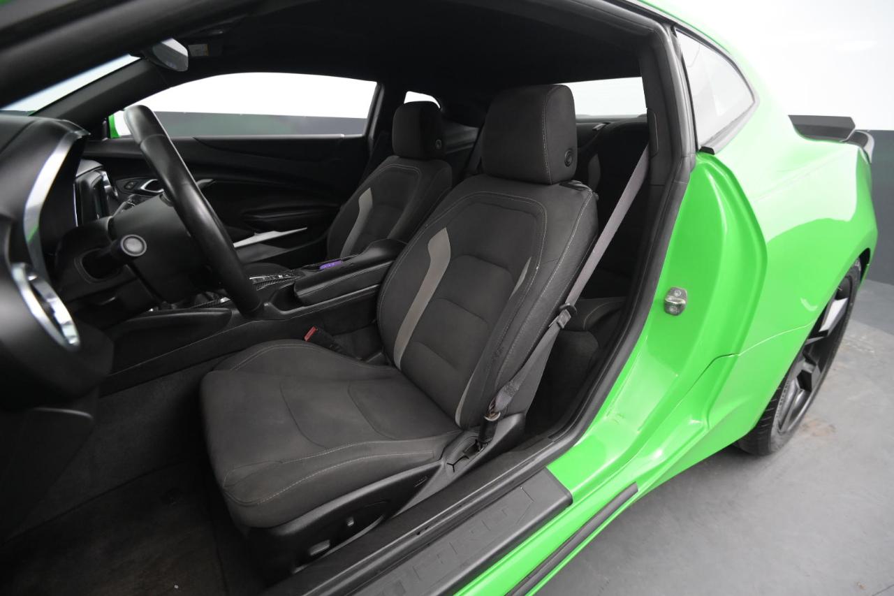 Chevrolet Camaro 2dr Cpe 1LS 2017