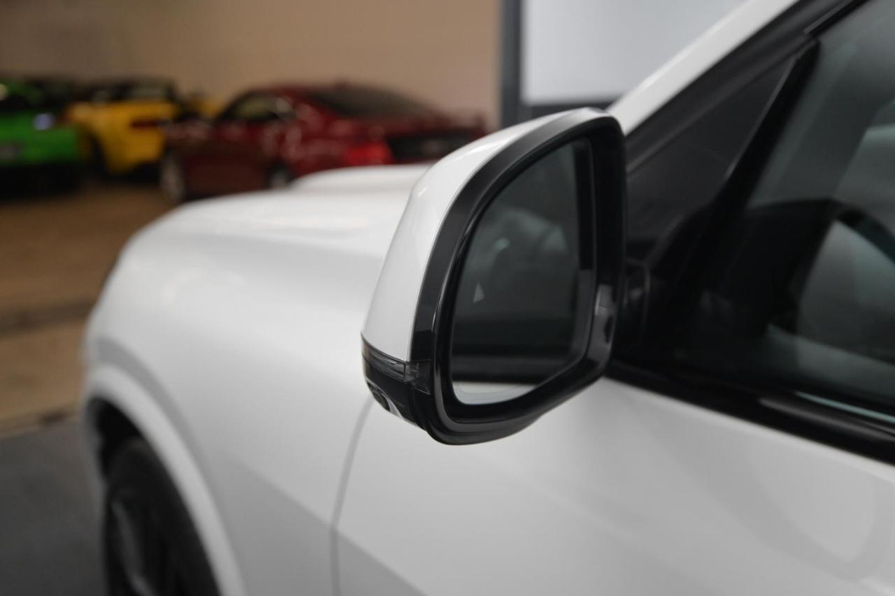 BMW X5 M50i Sports Activity Vehicle 2022