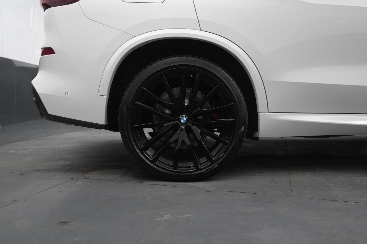 BMW X5 M50i Sports Activity Vehicle 2022