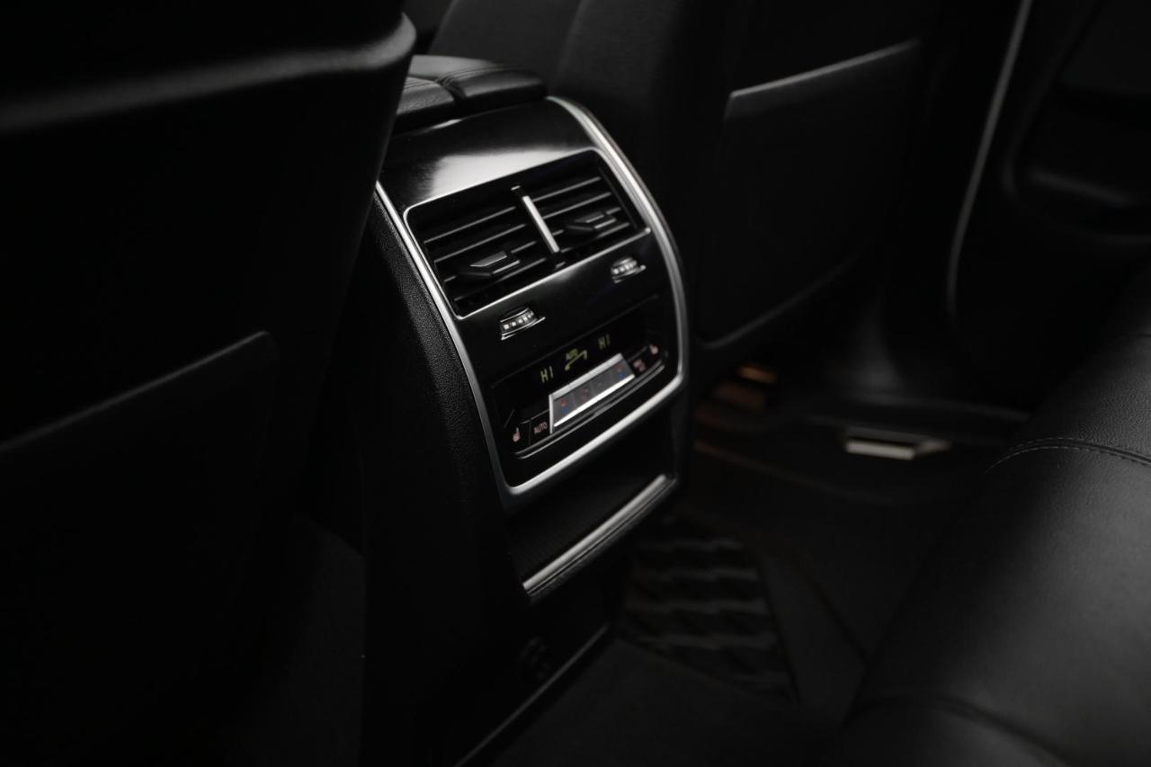 BMW X5 M50i Sports Activity Vehicle 2022