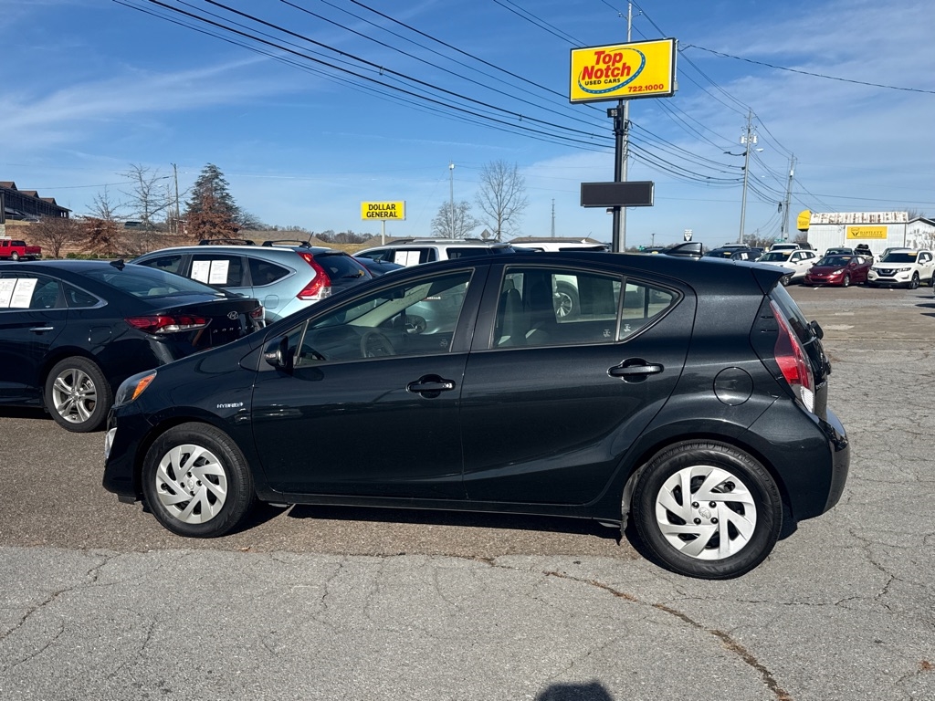 2016 Toyota Prius c Four
