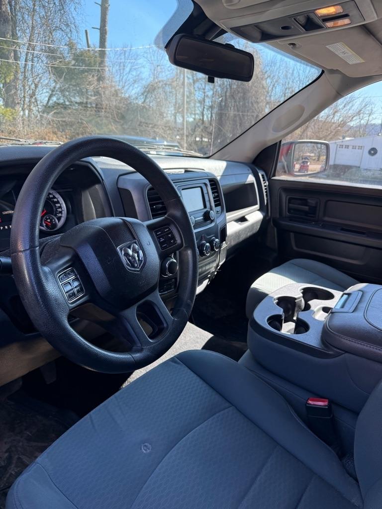 RAM 1500 Tradesman Quad Cab 4WD 2014